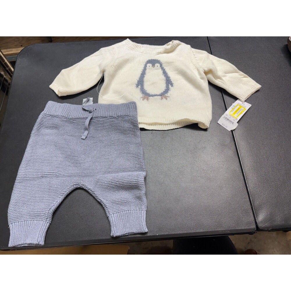 NWT Boys Carter's Sweater Outfit Size 9m Penguin Sweater Pants